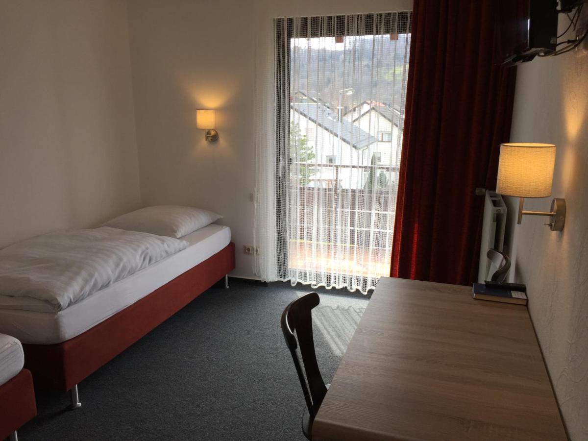 Gaestehaus Faessle 바인슈타트 외부 사진